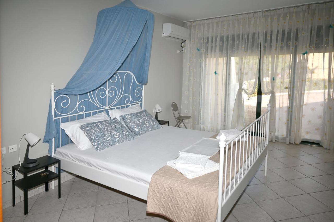 Melrose Maisonette By The Sea Anavyssos Exteriör bild